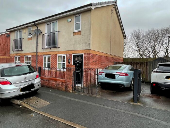 2 Bedroom Semi-Detached House To Rent In Falls Green Avenue, Manchester, M40