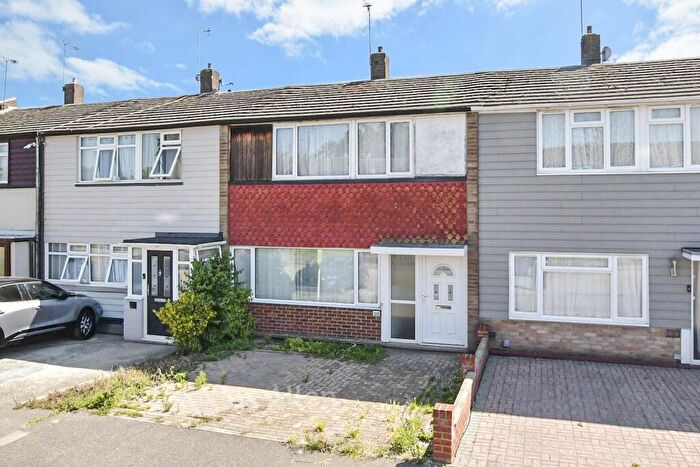 3 Bedroom Terraced House For Sale In Great Knightleys, Basildon, Essex, SS15