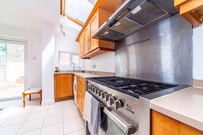 6 Bedroom Terraced House To Rent In Margravine Road, Hammersmith, London, W6