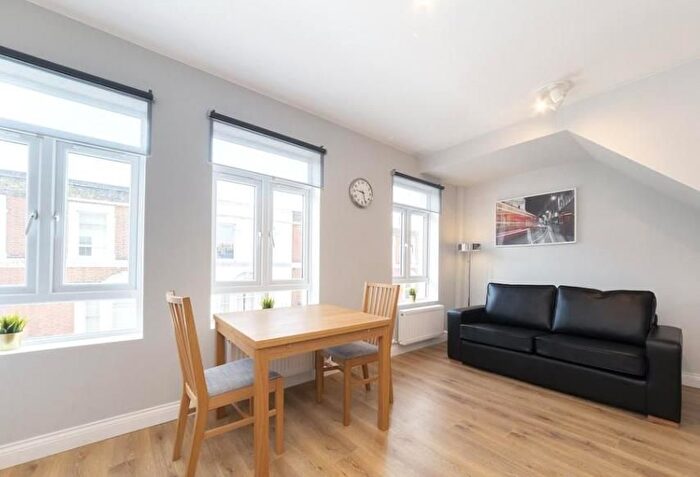 1 Bedroom Flat To Rent In Charlotte Street, Fitzrovia, London, W1T