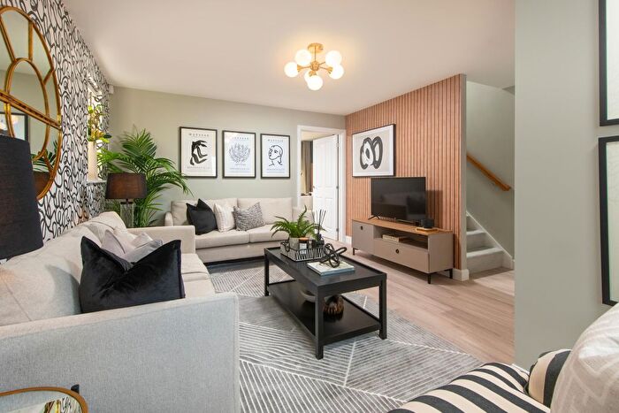 3 Bedroom End Terrace House For Sale In "Maidstone" At Armstrongs Fields, Broughton, Aylesbury, HP22