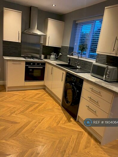 3 Bedroom Semi-Detached House To Rent In Cedar Avenue, Wickersley, Rotherham, S66