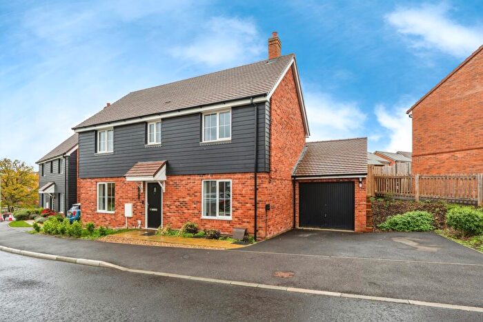 4 Bedroom Detached House For Sale In Harrison Way, Rownhams, Southampton, Hampshire, SO16