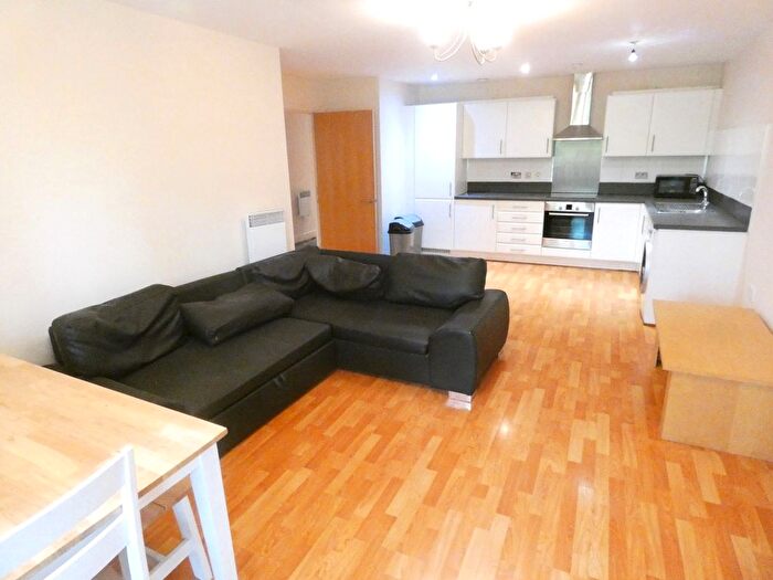 2 Bedroom Flat To Rent In Tay Court, Meath Crescent, London, E2