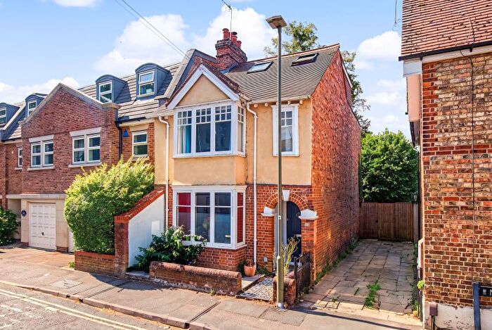 3 Bedroom End Of Terrace House For Sale In Middle Way, Summertown, OX2