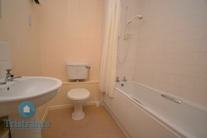 2 Bedroom Flat To Rent In Player Street, Radford, NG7