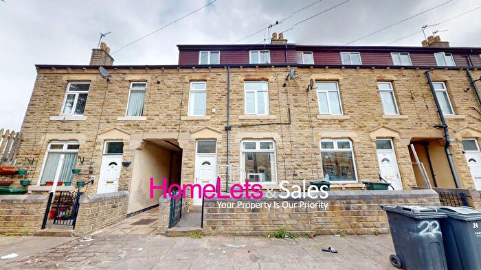 3 Bedroom Terraced House To Rent In Marsland Place, Bradford, BD3