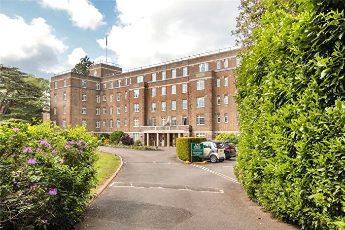 3 Bedroom Flat For Sale In Chancellor House, Mount Ephraim, Tunbridge Wells, Kent, TN4
