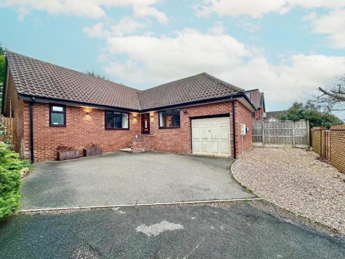 4 Bedroom Detached Bungalow For Sale In Ravens Croft, East Hunsbury, Northampton, NN4