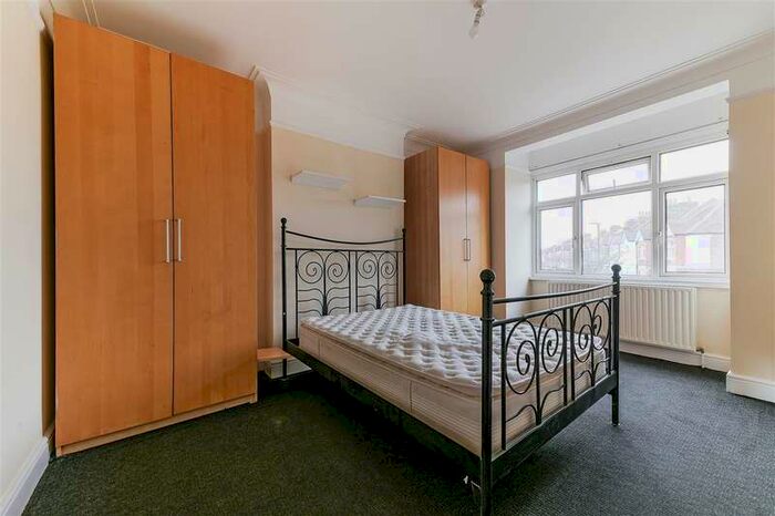 4 Bedroom Maisonette Flat To Rent In Durnsford Road, Wimbledon Park, Wimbledon Park, SW19