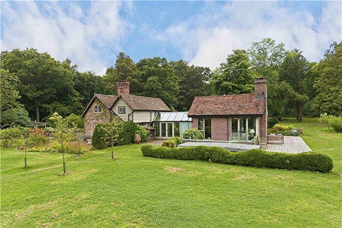 3 Bedroom Detached House To Rent In The Haven, Billingshurst, West Sussex, RH14