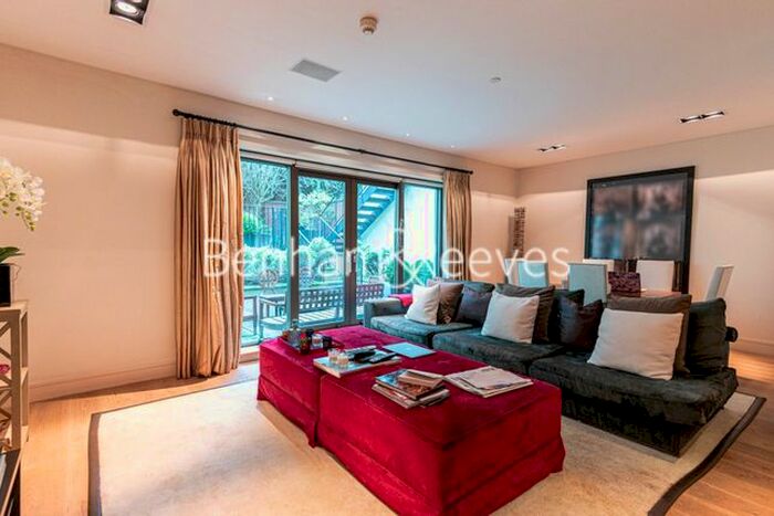5 Bedroom Town House To Rent In Wycombe Square, Kensington, W8