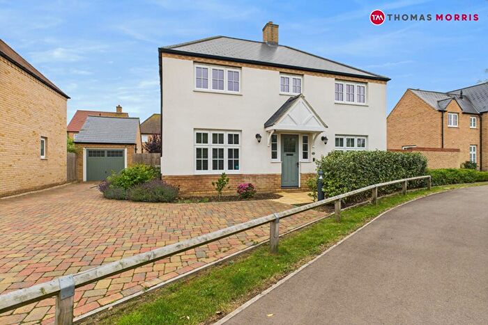 4 Bedroom Detached House For Sale In Peccle Close, Alconbury Weald, Huntingdon, Cambridgeshire, PE28