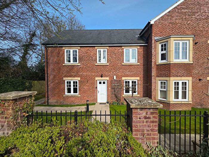 2 Bedroom Flat For Sale In Bowman Drive, Hexham, Northumberland, NE46