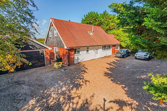 5 Bedroom Detached House For Sale In Richborough Road, Richborough, Sandwich, Kent, CT13