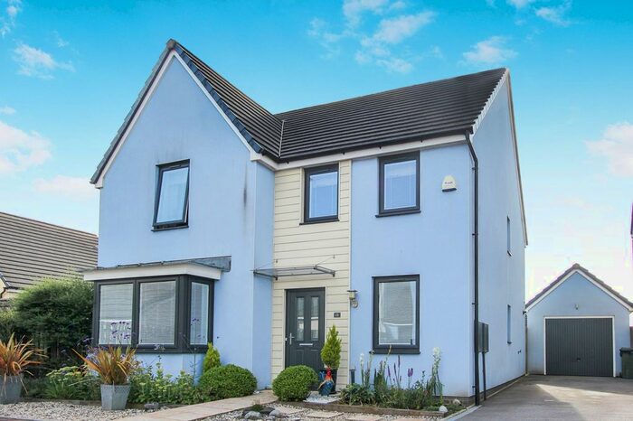 4 Bedroom Detached House For Sale In Porlock Close, Ogmore-By-Sea, CF32