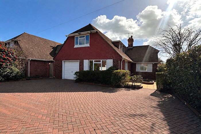 3 Bedroom Bungalow For Sale In Cooden Drive, Bexhill-On-Sea, TN39