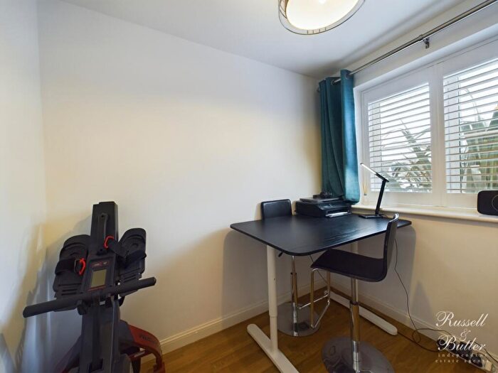 4 Bedroom Detached House For Sale In Toll Gate Street, Tingewick, MK18