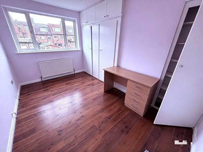 4 Bedroom Terraced House To Rent In Cumberland Avenue, Welling, DA16