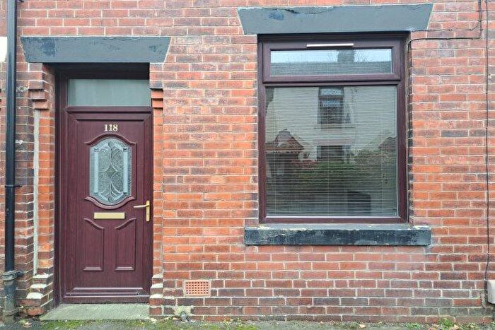 2 Bedroom Property To Rent In St. John Street, Oldham, OL4