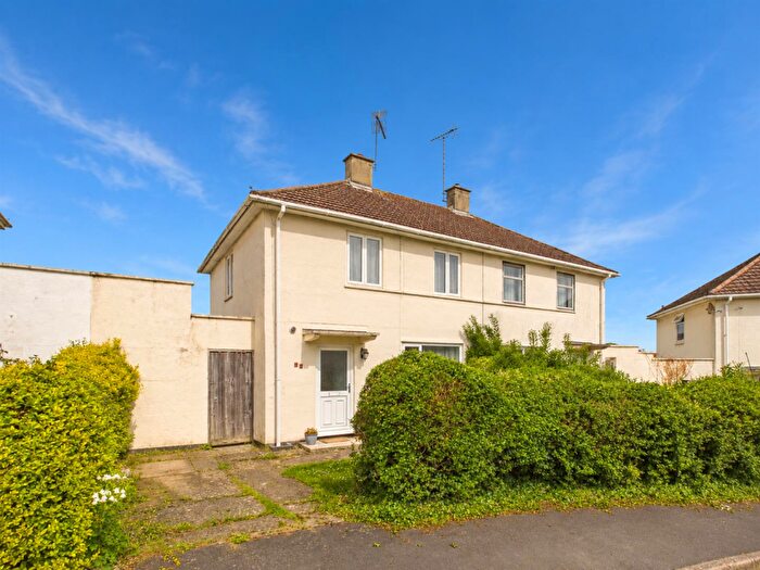 2 Bedroom Semi Detached House For Sale In Birchall Avenue, Matson, GL4