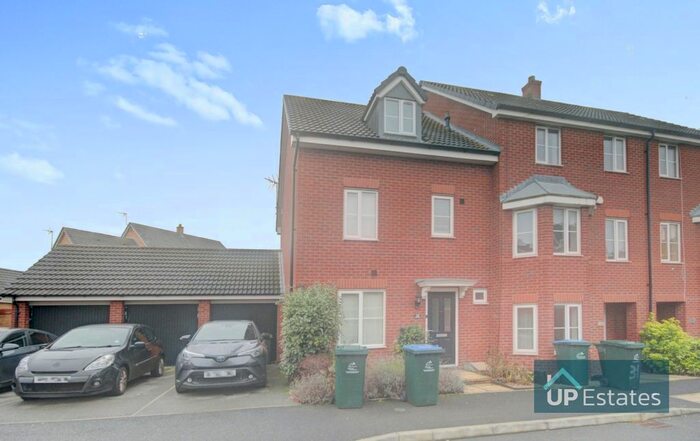 4 Bedroom End Of Terrace House To Rent In Shropshire Drive, Coventry, CV3