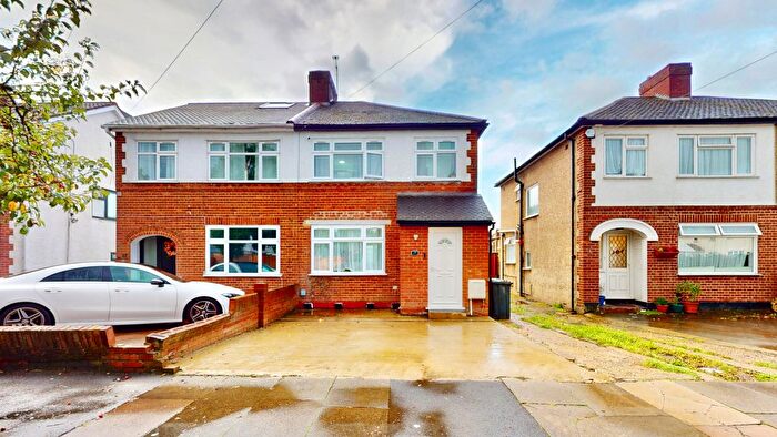 3 Bedroom Semi-Detached House To Rent In Parkfield Avenue, Northolt, UB5