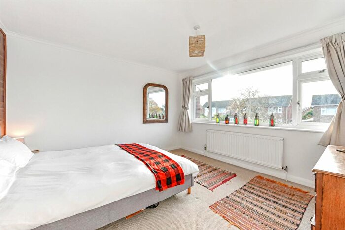 3 Bedroom Detached House For Sale In Gloucester Way, Chichester, West Sussex, PO19