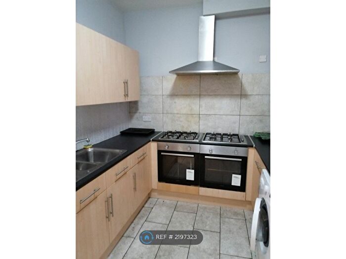 Studio To Rent In Bedford Street Roath, Cardiff, CF24