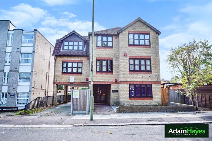 1 Bedroom Flat To Rent In Christchurch Avenue, North Finchley, N12