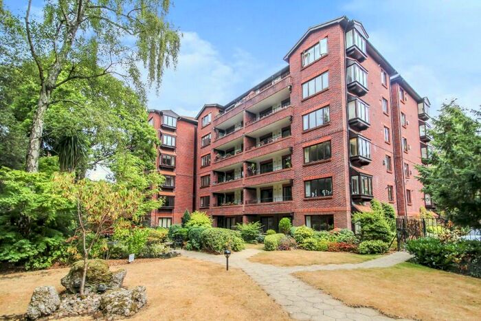 2 Bedroom Apartment To Rent In Lindsay Road, Poole, Dorset, BH13