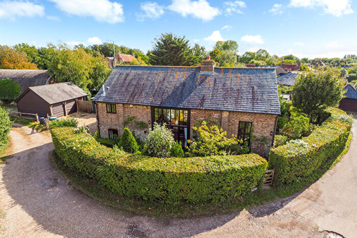 3 Bedroom Detached House For Sale In Dove Barn, Hoe Lane, Flansham, West Sussex, PO22