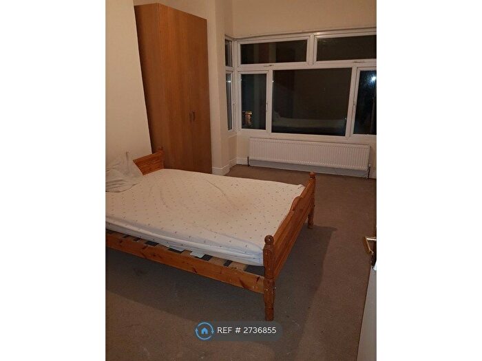 3 Bedroom Maisonette To Rent In Eastcote Road, Harrow, HA2