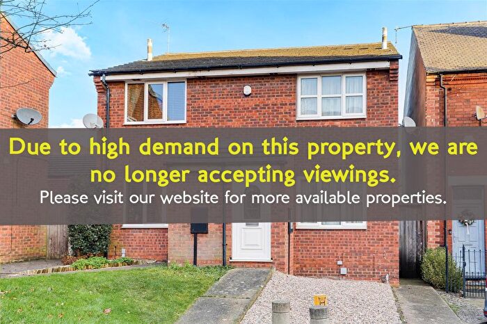 2 Bedroom Semi-Detached House To Rent In High Street Avenue, Arnold, Nottingham, NG5