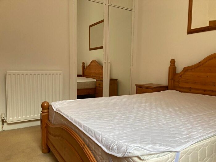 1 Bedroom Flat To Rent In Comely Bank Row, Edinburgh, EH4