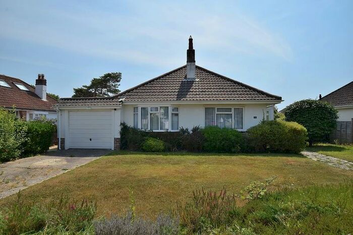 3 Bedroom Bungalow To Rent In Crossmead Avenue, New Milton, Hampshire., BH25