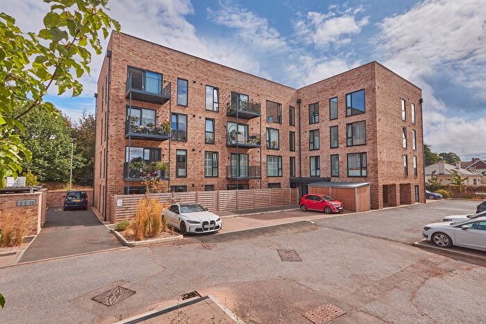 1 Bedroom Flat For Sale In Winsor Avenue, St Leonards, Exeter, EX2