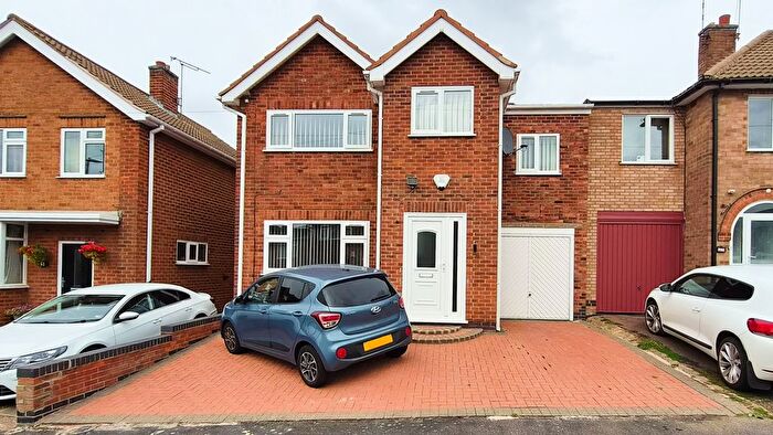 4 Bedroom Detached House For Sale In Briargate Drive, Birstall, LE4