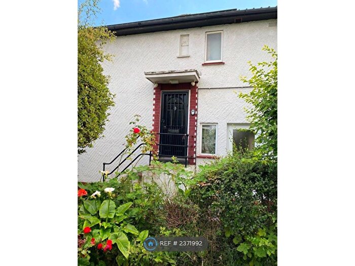 2 Bedroom Maisonette To Rent In Rothbury Gardens, Isleworth, TW7