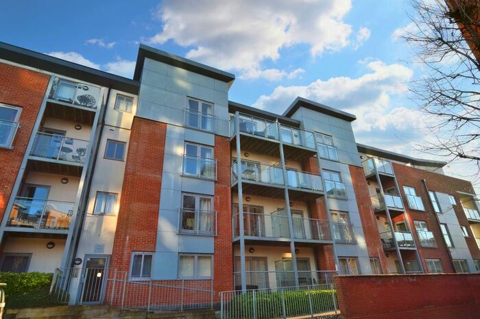 2 Bedroom Flat To Rent In Charrington Place, St Albans, AL1