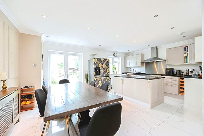 4 Bedroom Semi-Detached House To Rent In Eastcote Road, Ruislip, HA4