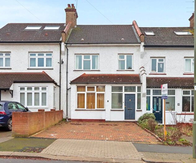 3 Bedroom Terraced House For Sale In Horsham Avenue, London, N12