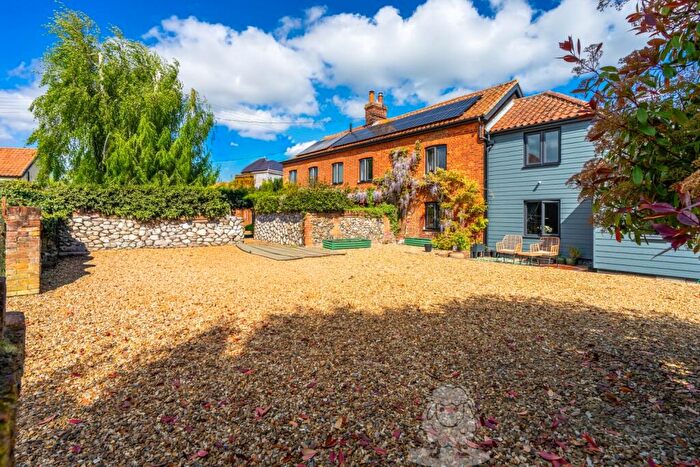 5 Bedroom Detached House For Sale In Gallants Lane, East Harling, Norwich, Norfolk, NR16