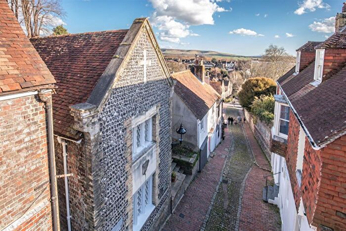 3 Bedroom Semi-Detached House To Rent In Keere Street, Lewes, BN7