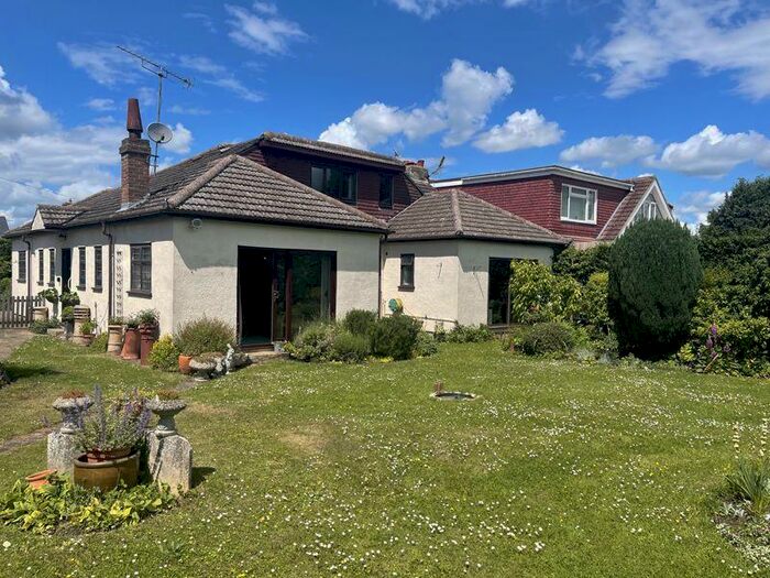 4 Bedroom Bungalow For Sale In Foster Street, Harlow, CM17