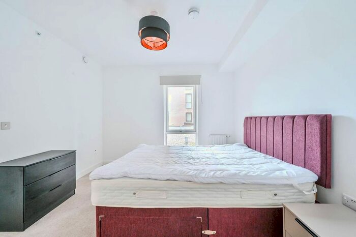 2 Bedroom Flat To Rent In Adlay Apartments, Millet Place, Silvertown, London, E16