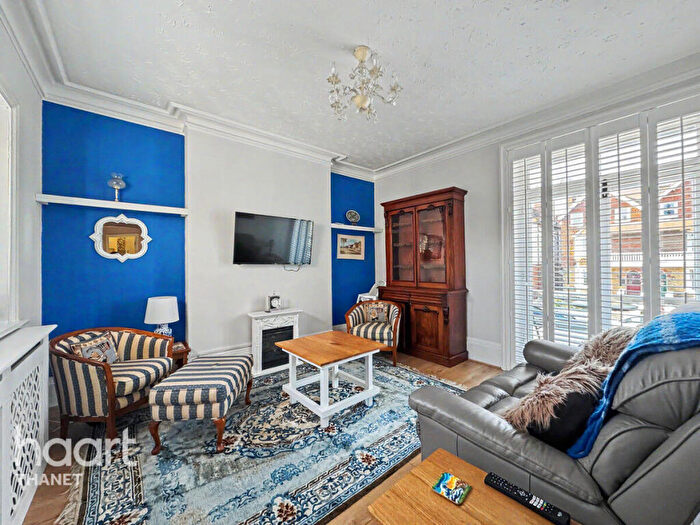 1 Bedroom Apartment For Sale In Westgate Bay Avenue, Westgate-On-Sea, CT8