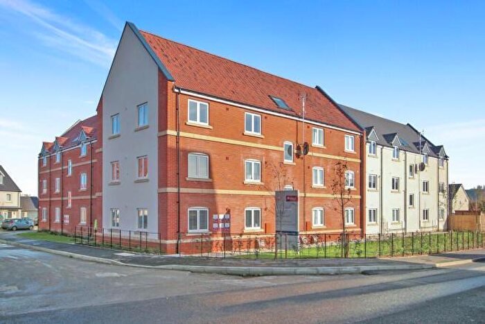 2 Bedroom Apartment For Sale In Roman Place, Westbury, BA13
