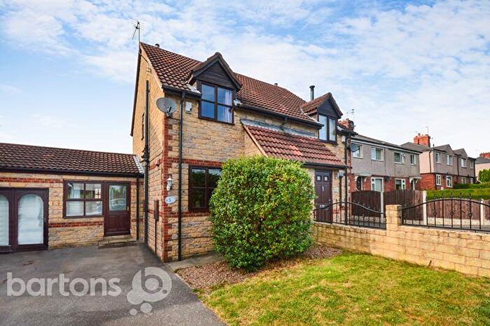 2 Bedroom Semi-Detached House To Rent In Hemmingway Close, Treeton, S60