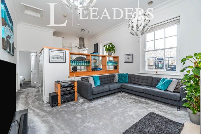 2 Bedroom Apartment To Rent In Union Castle House, Southampton, SO14